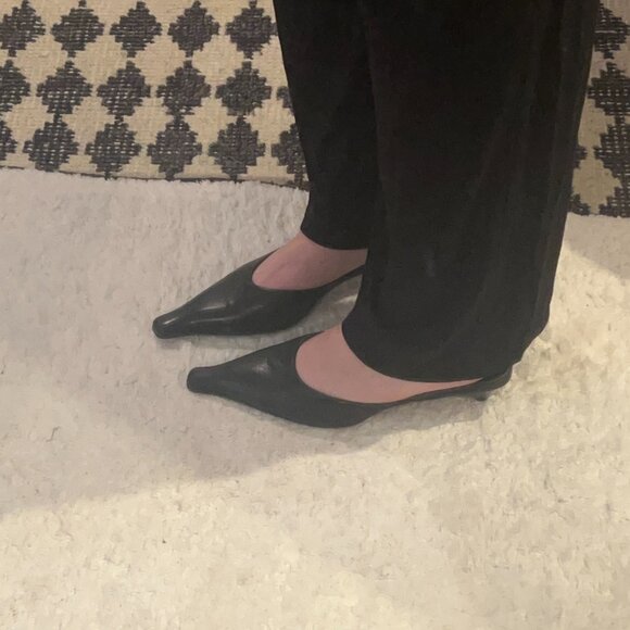 Prada pointed toe kitten heel mules - Picture 4 of 10
